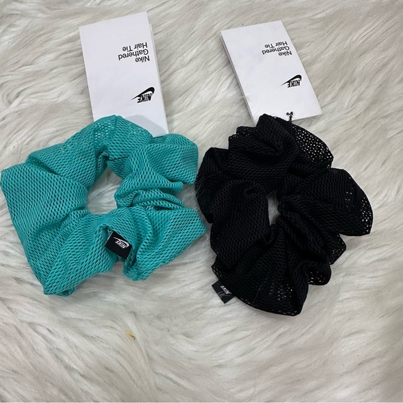 Nike Scrunchies - Picture 1 of 7